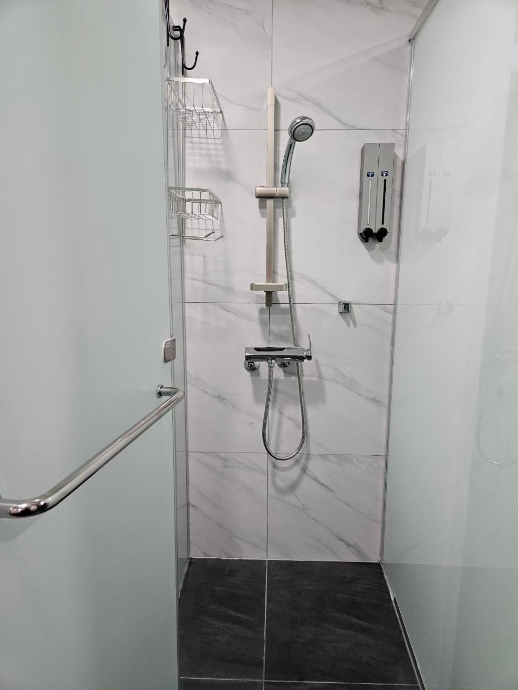 Philstay Myeongdong Boutique Female سيول المظهر الخارجي الصورة