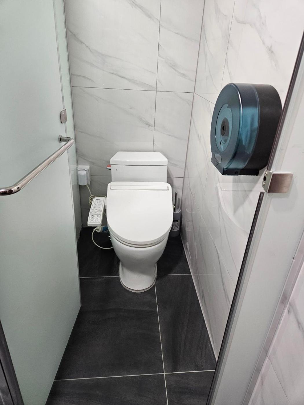 Philstay Myeongdong Boutique Female سيول المظهر الخارجي الصورة