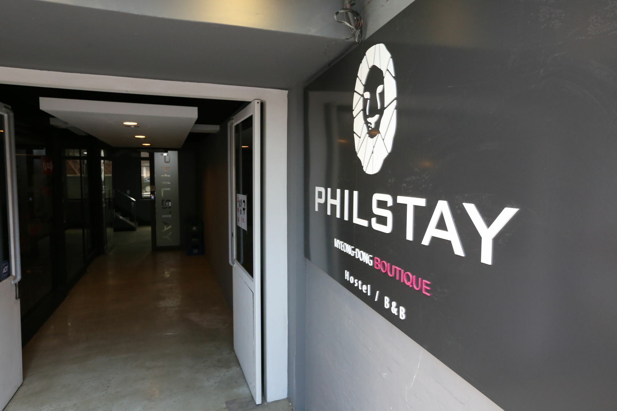 Philstay Myeongdong Boutique Female سيول المظهر الخارجي الصورة